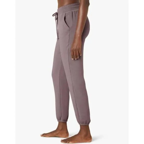 Beyond Yoga Sweat Pants Womens S Joggers Beige Neutral Gorpcore Athleisure Soft - Picture 1 of 7